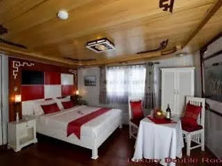Halong Legacy Cruise 3* Hạ Long